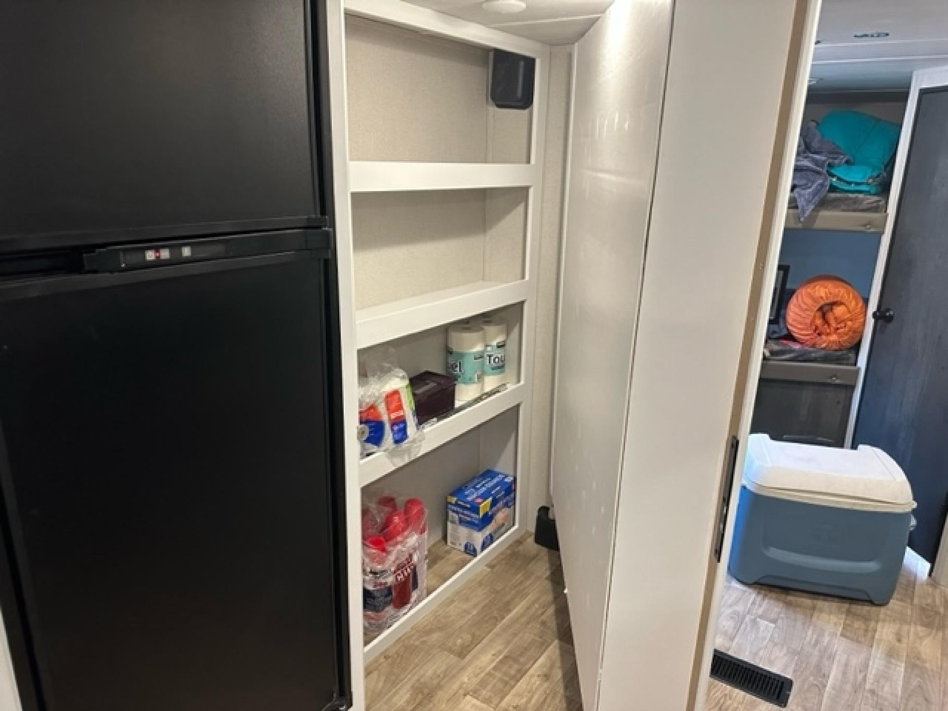 2022 KEYSTONE HIDEOUT 29DFSWE