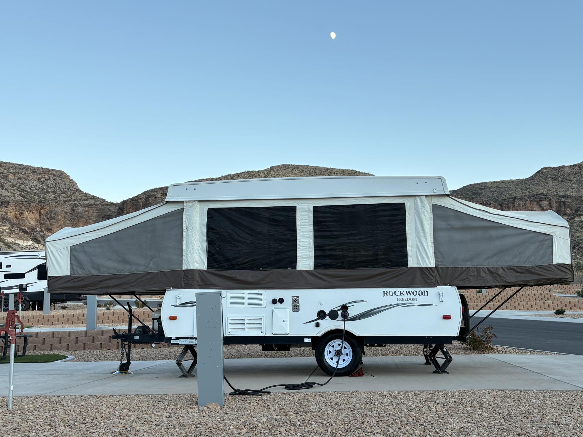 2014 FOREST RIVER ROCKWOOD Rockwood Forest River 2280