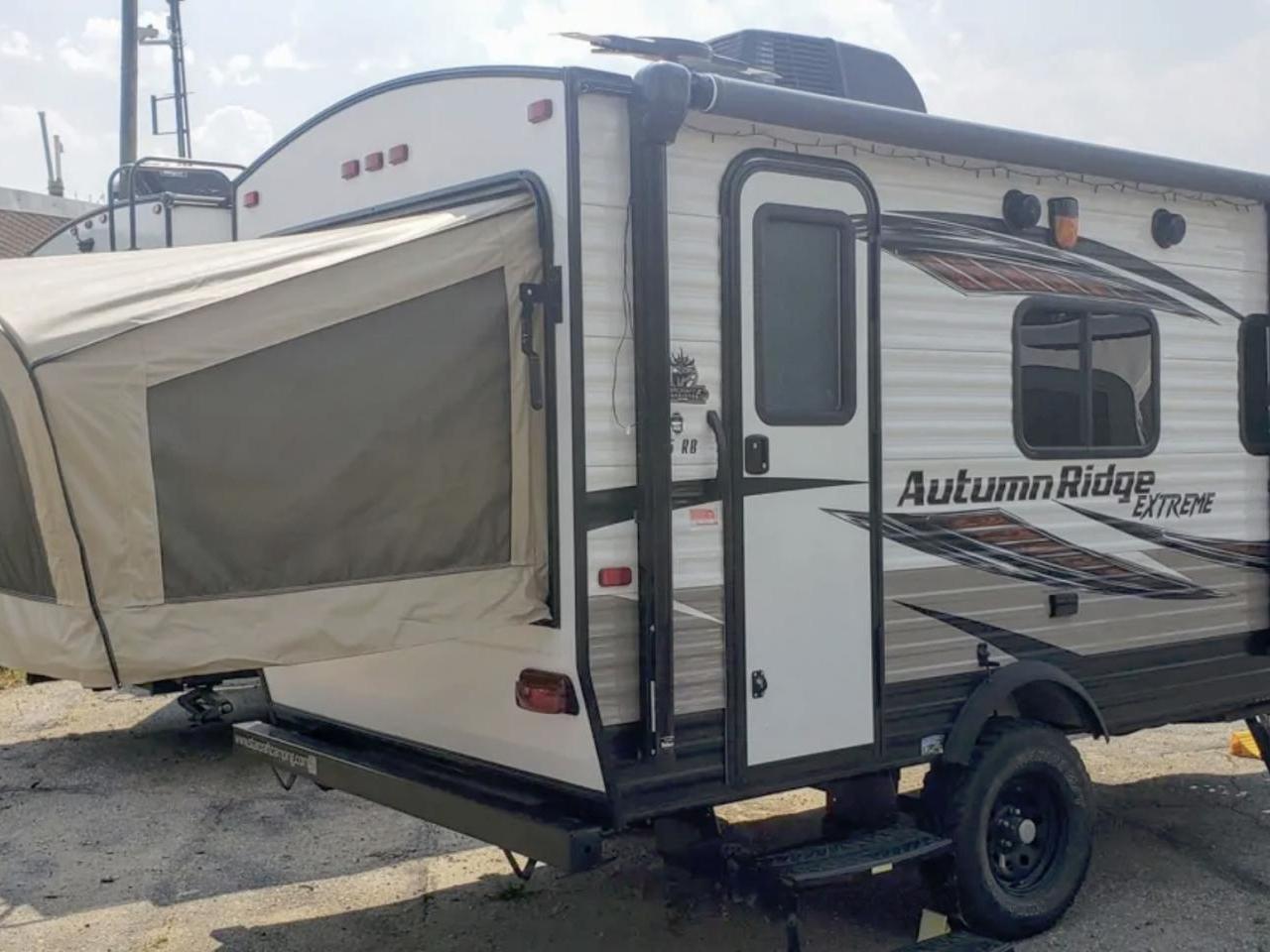 2018 STARCRAFT AUTUMN RIDGE 15RB