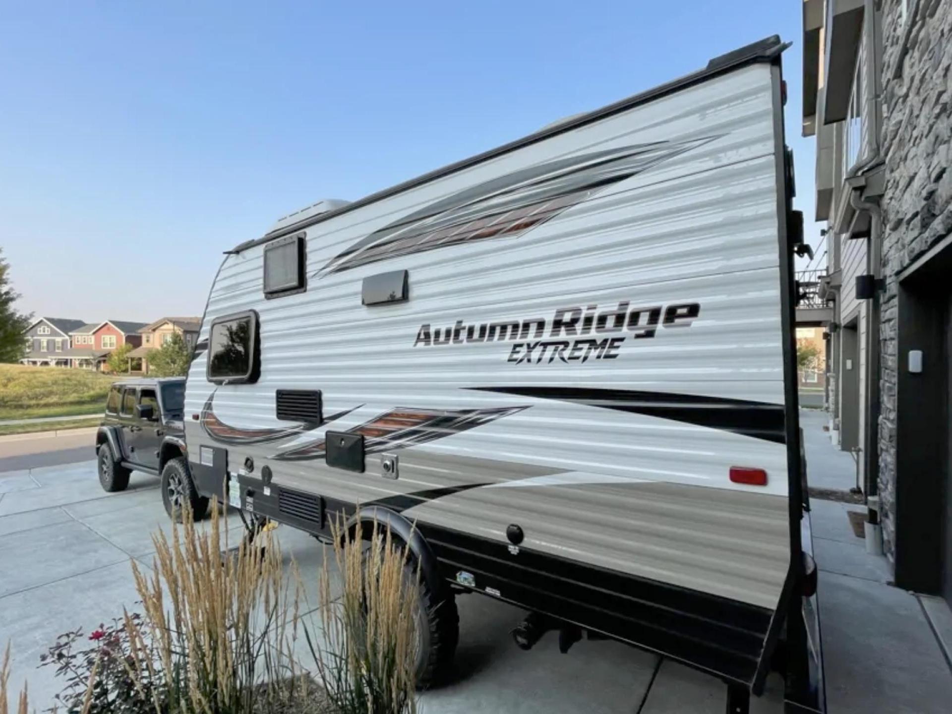 2018 STARCRAFT AUTUMN RIDGE 15RB