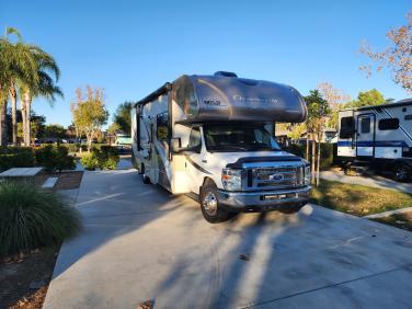 2017 THOR MOTOR COACH QUANTUM 29RQ