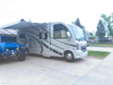 2017 THOR MOTOR COACH VEGAS 24.1