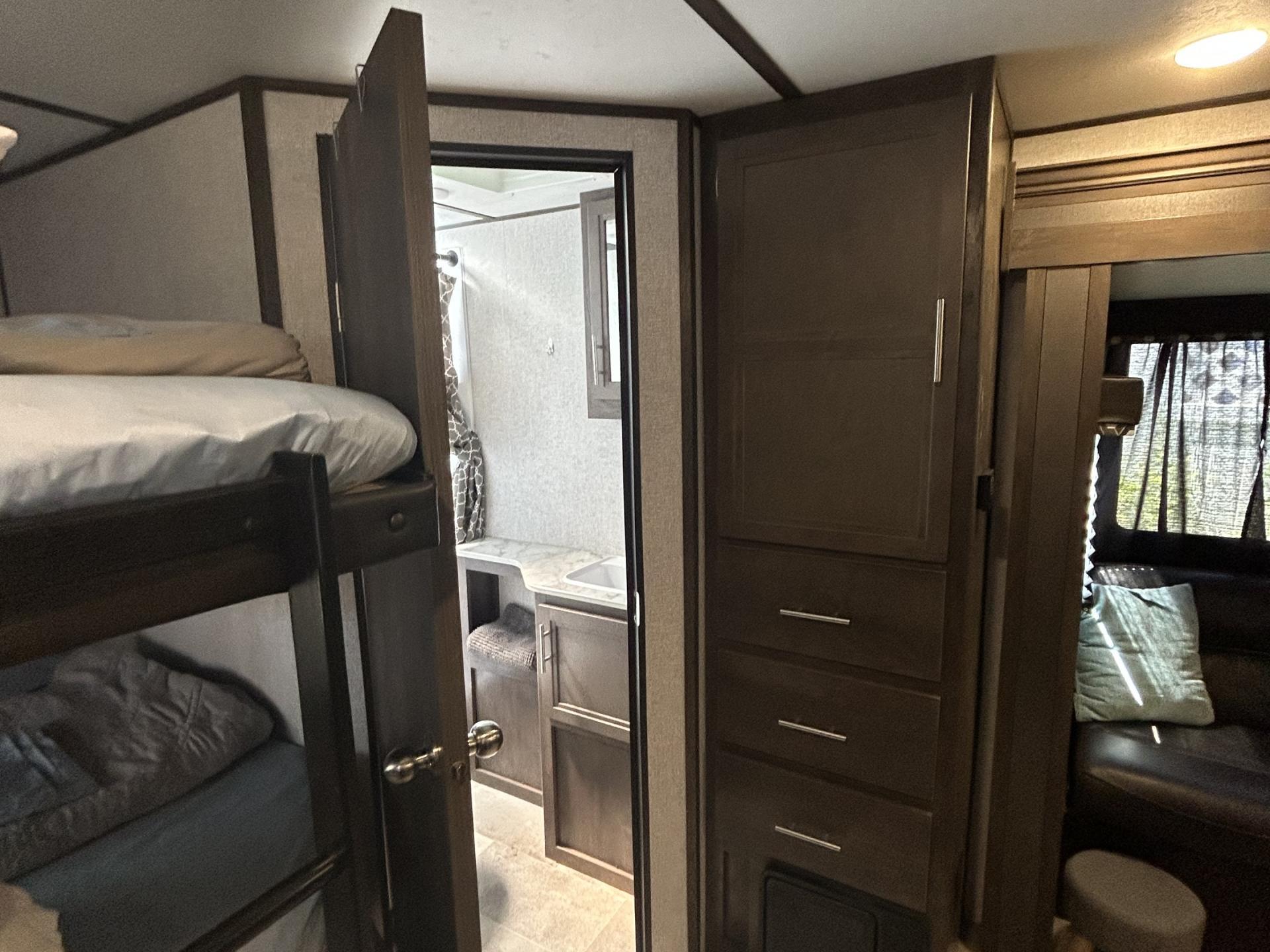 2021 COLEMAN COLEMAN LANTERN 24BH