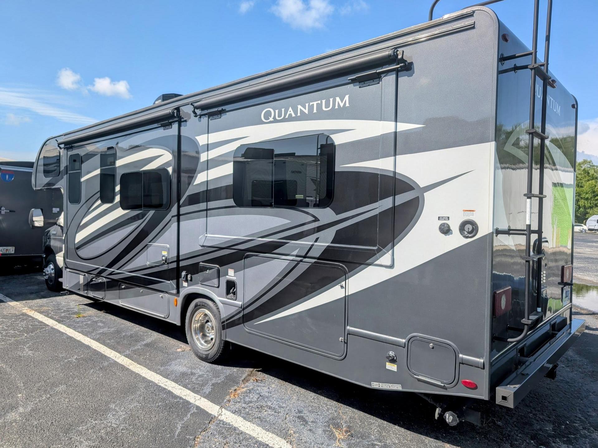 2022 THOR MOTOR COACH QUANTUM KW29