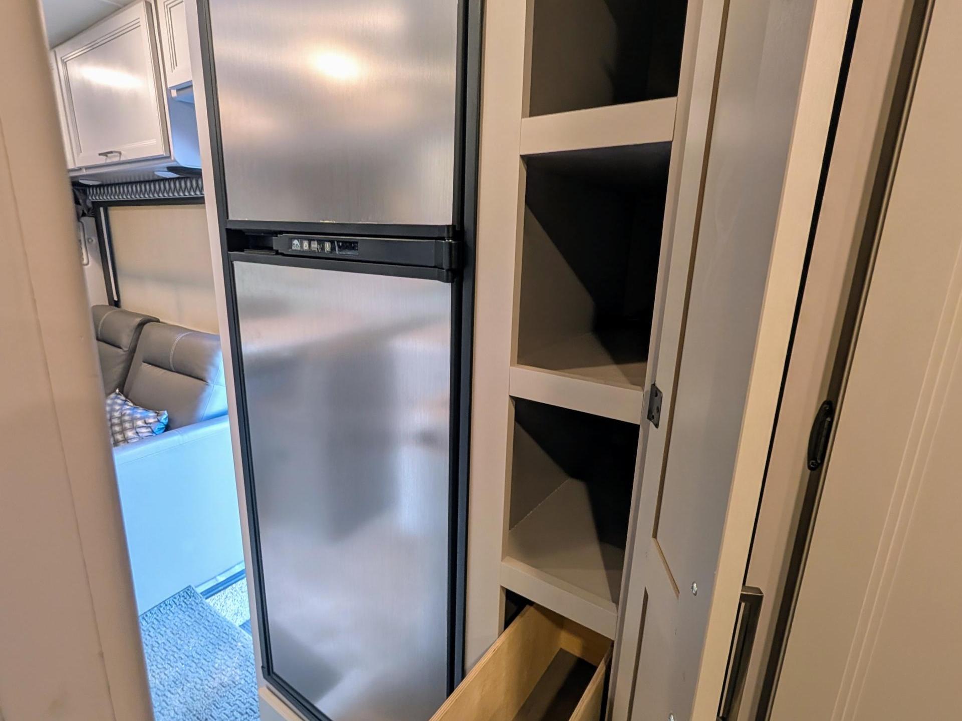 2022 THOR MOTOR COACH QUANTUM KW29