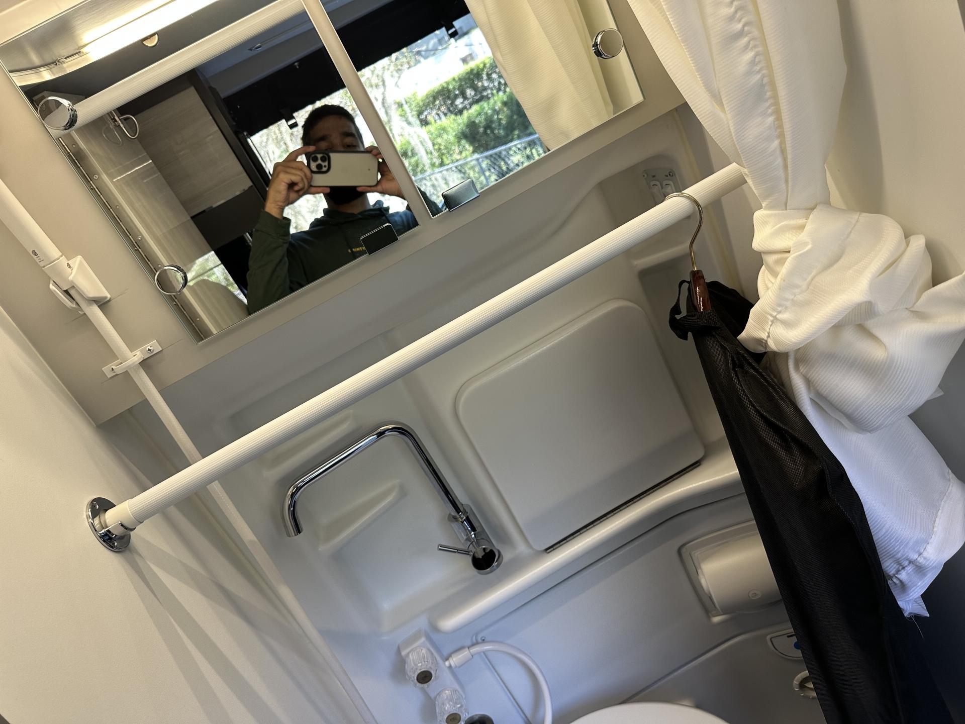 2023 THOR MOTOR COACH SANCTUARY 19P