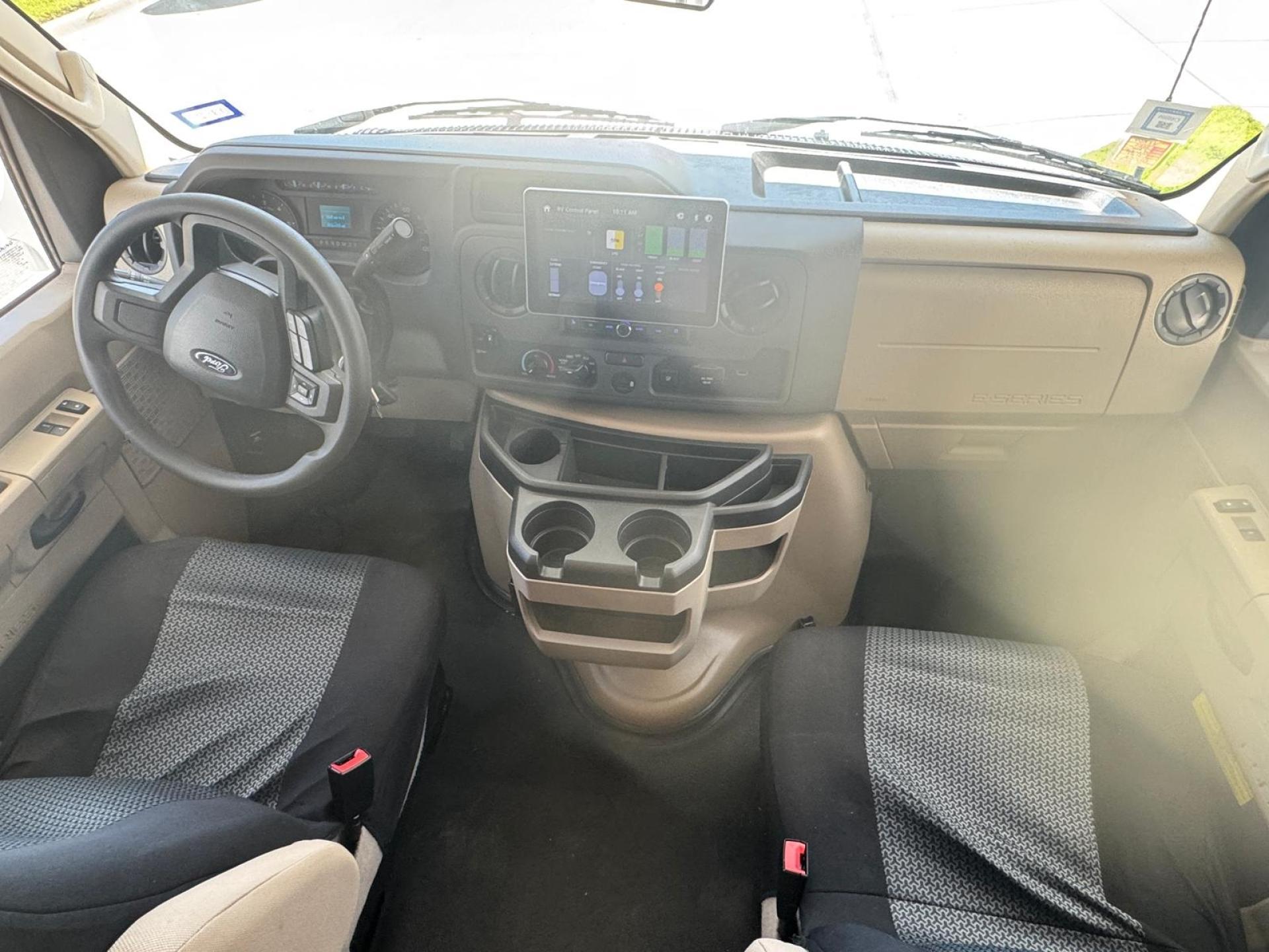 2025 THOR MOTOR COACH Geneva 31VT