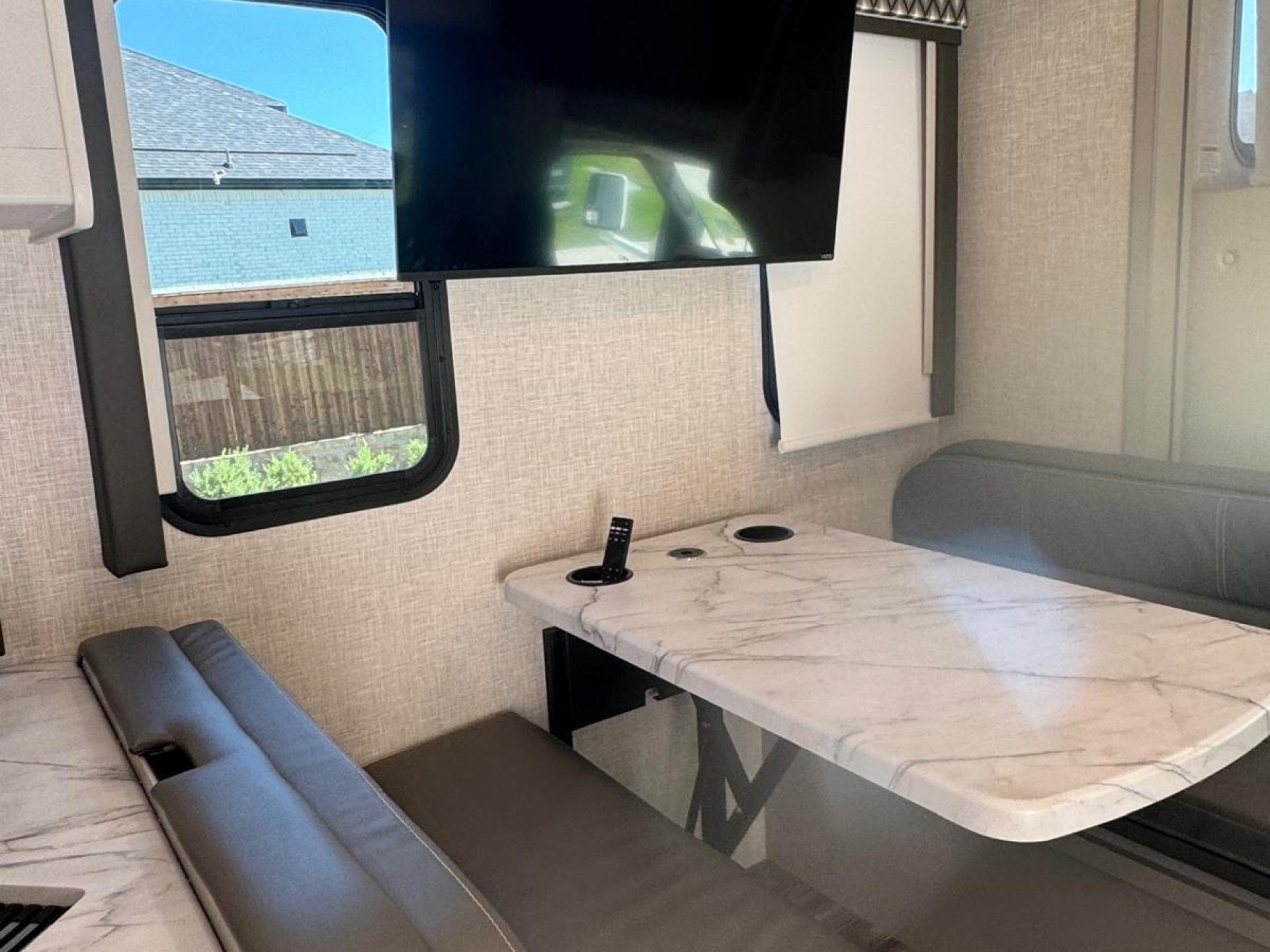 2025 THOR MOTOR COACH Geneva 31VT