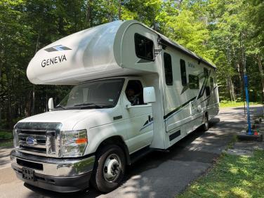 2025 THOR MOTOR COACH Geneva 31VT