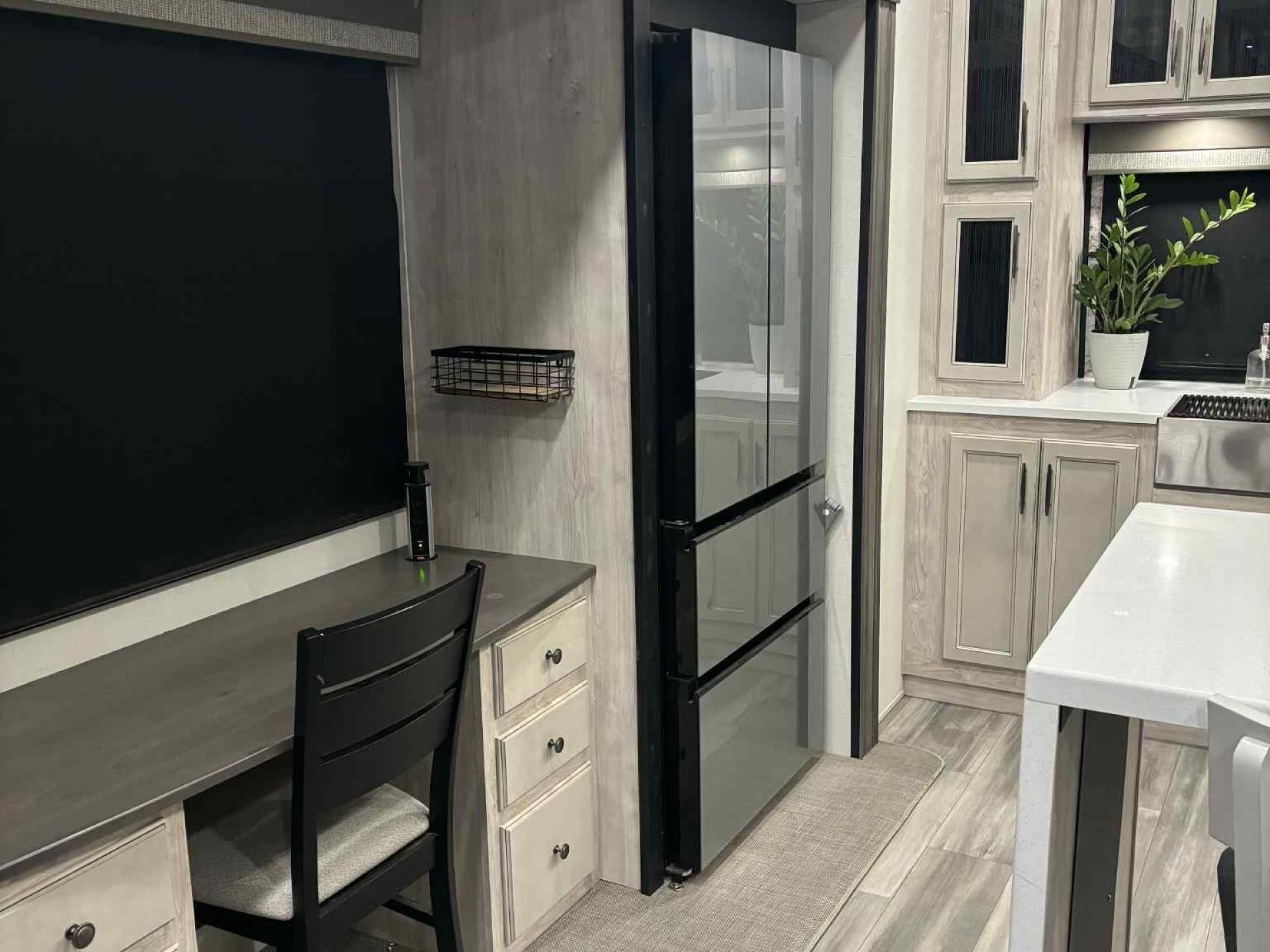 2024 FOREST RIVER SANDPIPER 3800RK