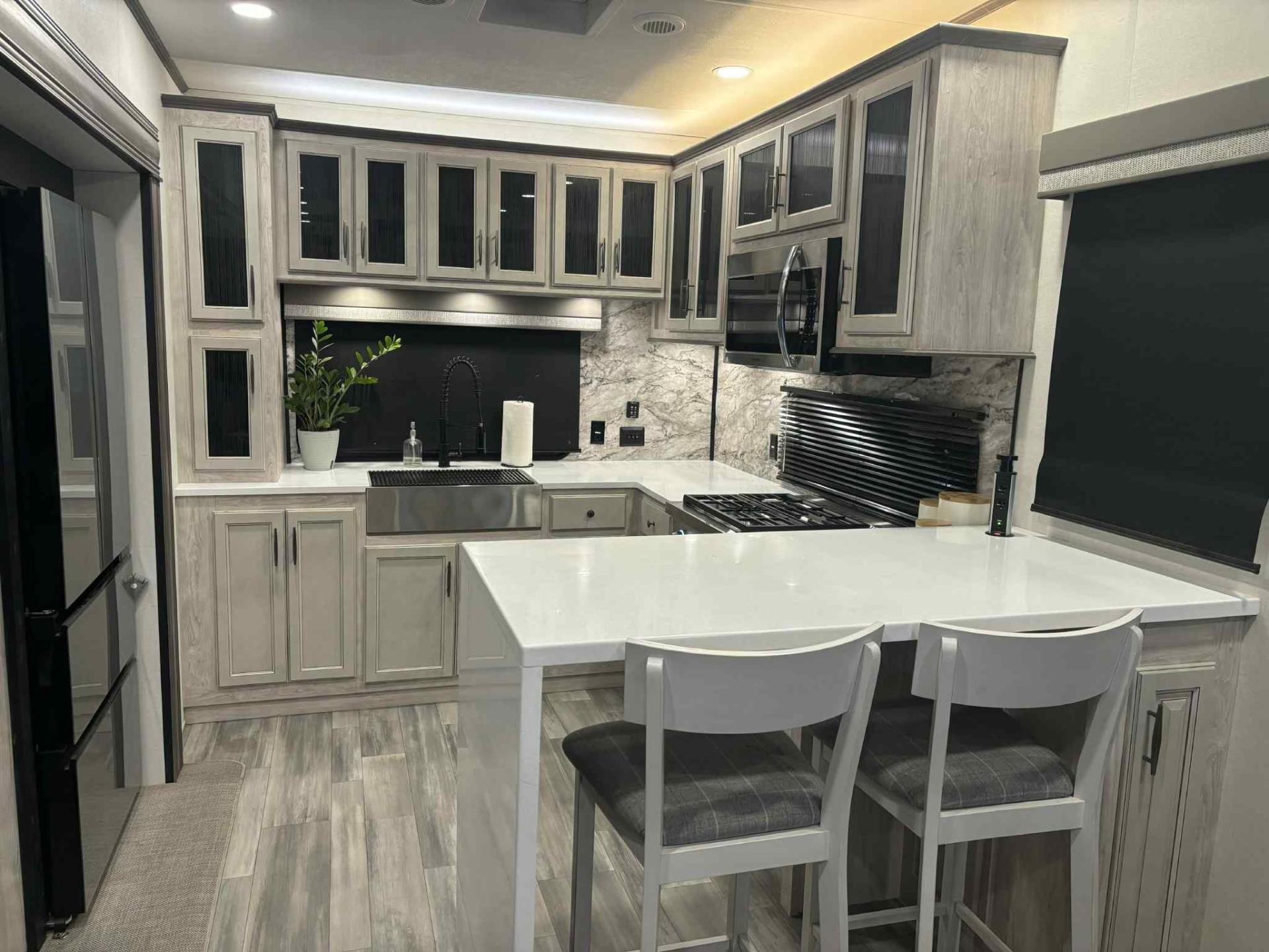 2024 FOREST RIVER SANDPIPER 3800RK