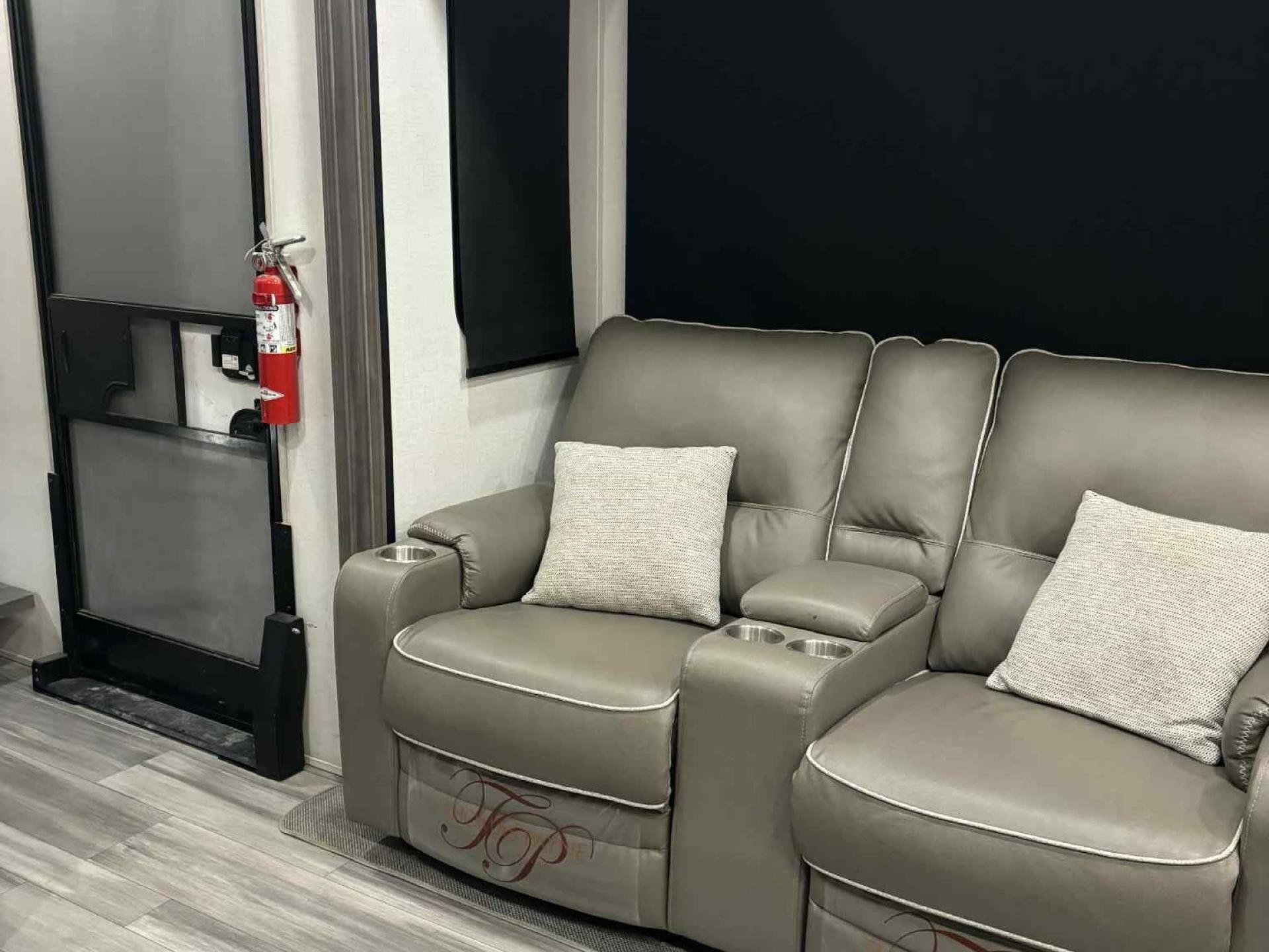 2024 FOREST RIVER SANDPIPER 3800RK