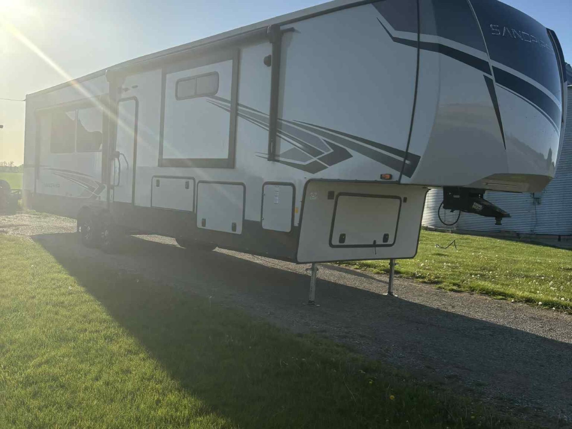 2024 FOREST RIVER SANDPIPER 3800RK