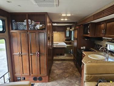 2015 THOR MOTOR COACH ACE 29.2