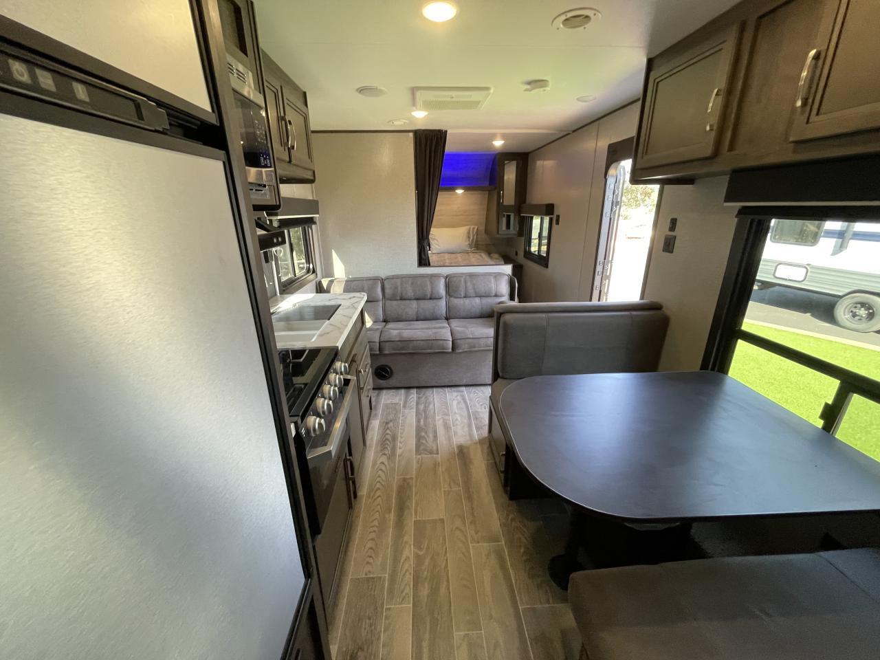 2021 JAYCO JAY FLIGHT SLX ROCKY MOUNTAIN EDITION 264BHW
