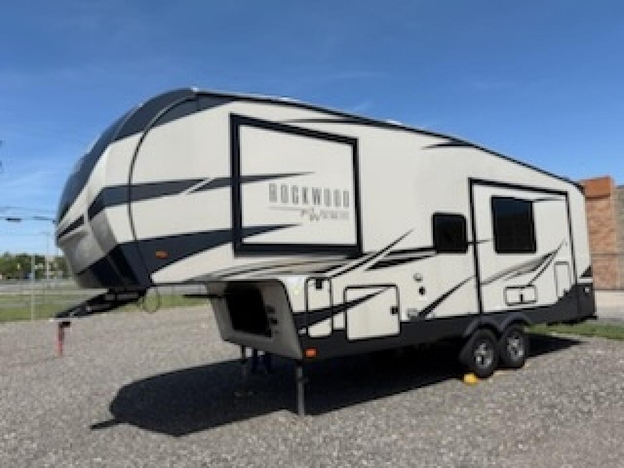 2022 FOREST RIVER ROCKWOOD ULTRA LITE 2622RK
