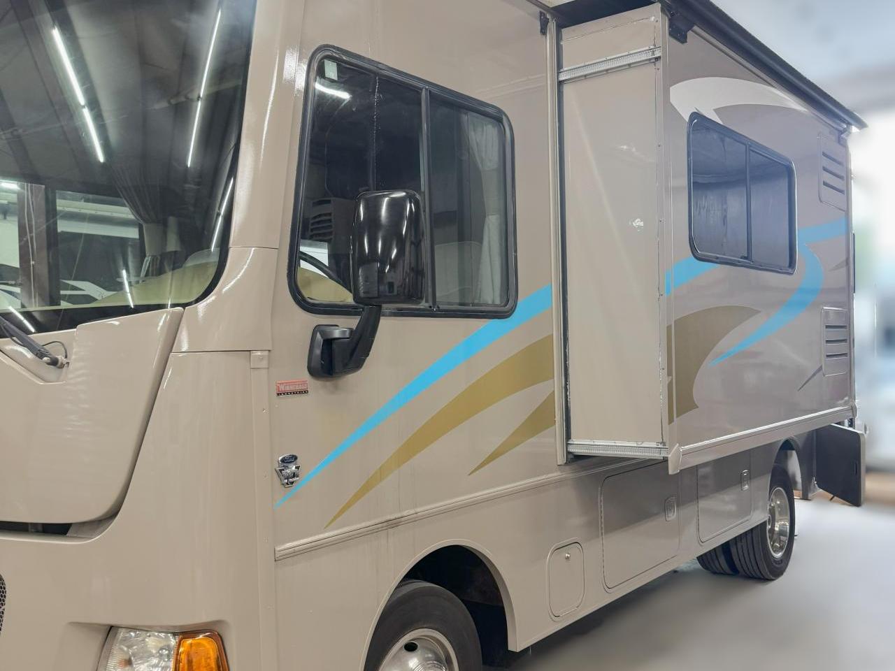 2014 ITASCA SUNSTAR 26HE