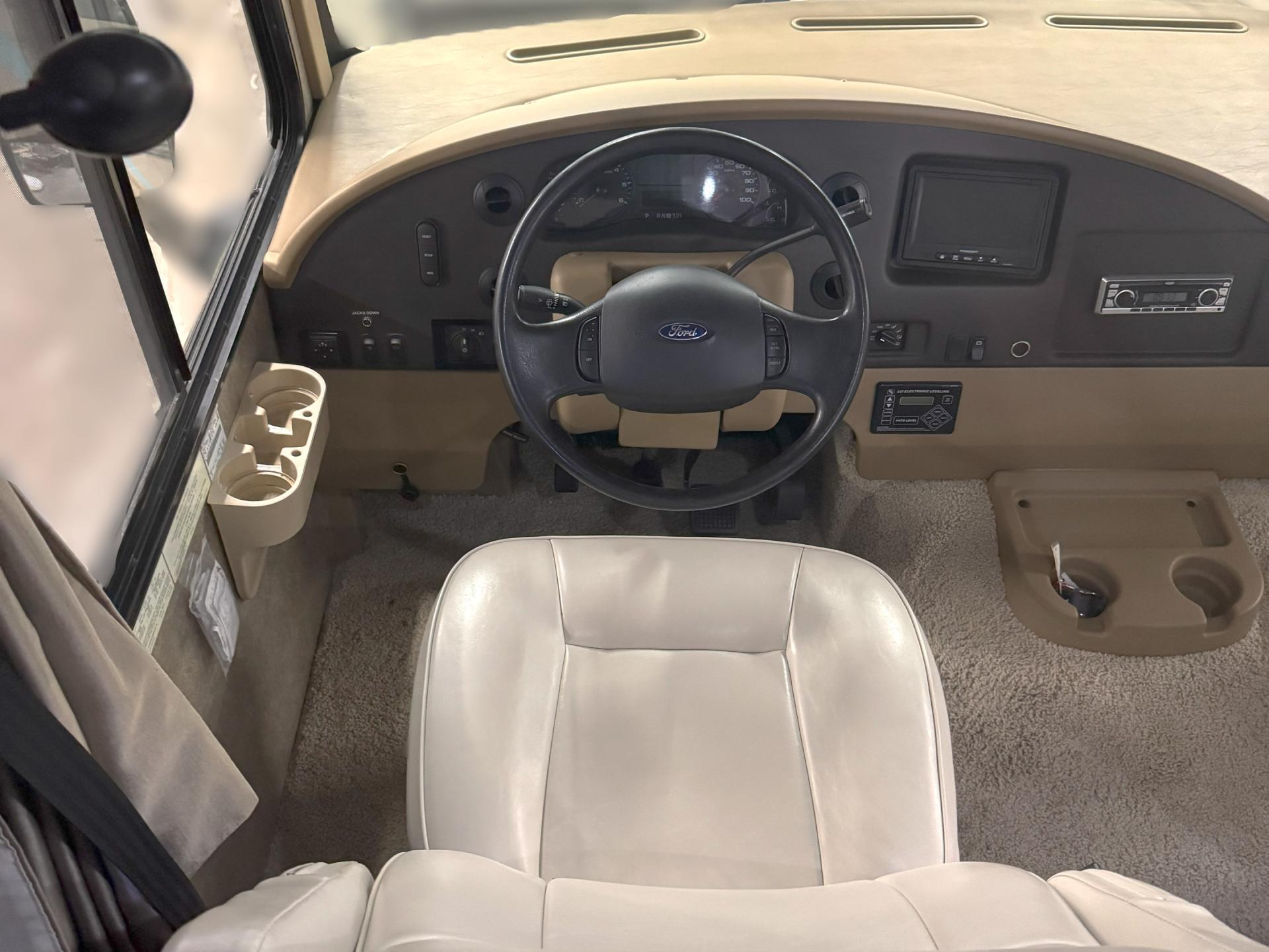 2014 ITASCA SUNSTAR 26HE