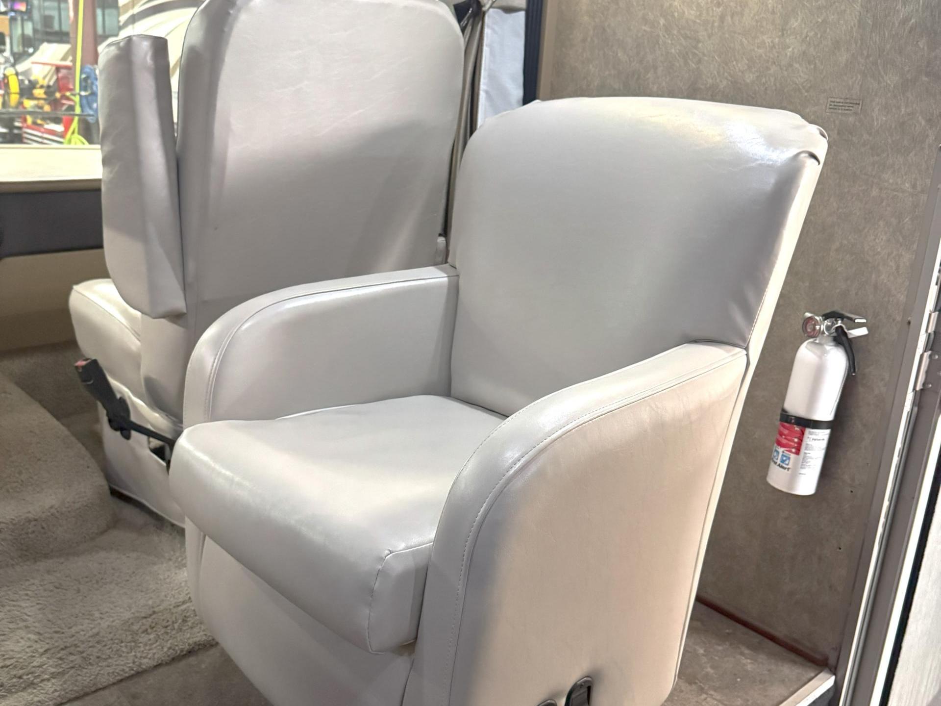 2014 ITASCA SUNSTAR 26HE