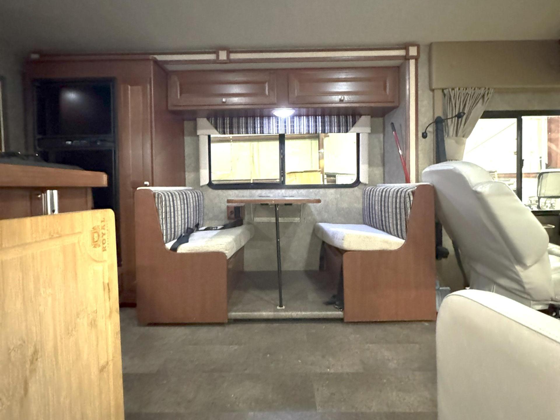 2014 ITASCA SUNSTAR 26HE