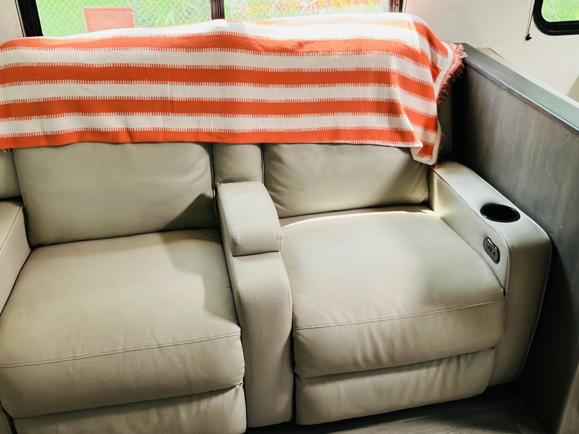 2024 GRAND DESIGN TRANSCEND XPLOR 321BH