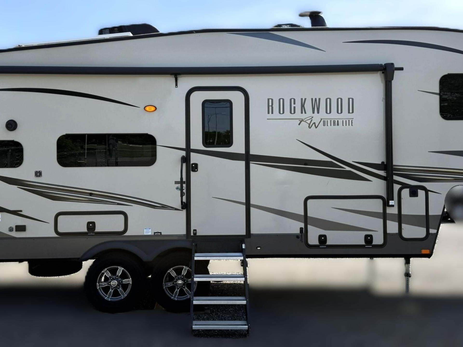 2022 FOREST RIVER ROCKWOOD ULTRA LITE 2622RK