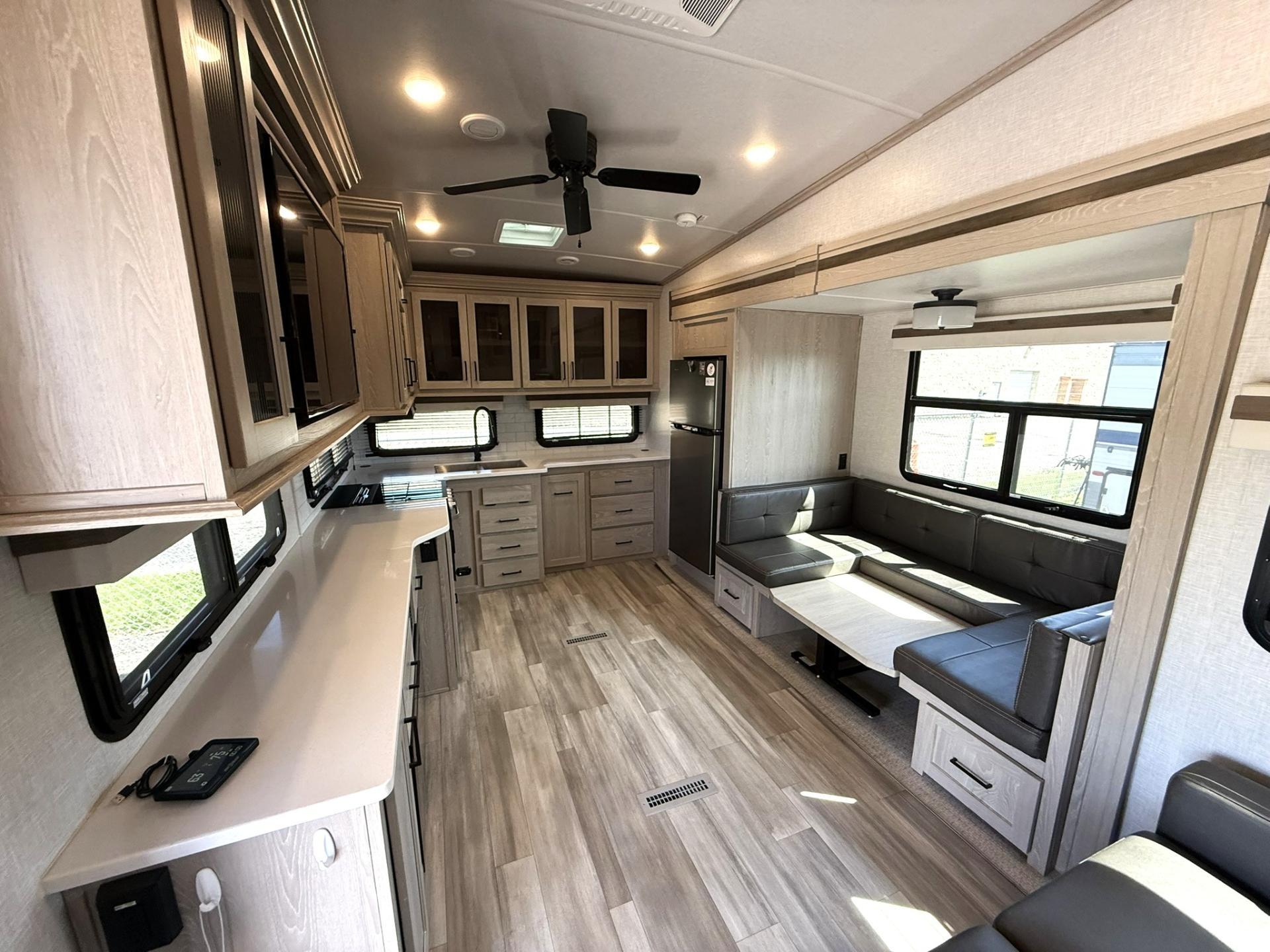 2022 FOREST RIVER ROCKWOOD ULTRA LITE 2622RK