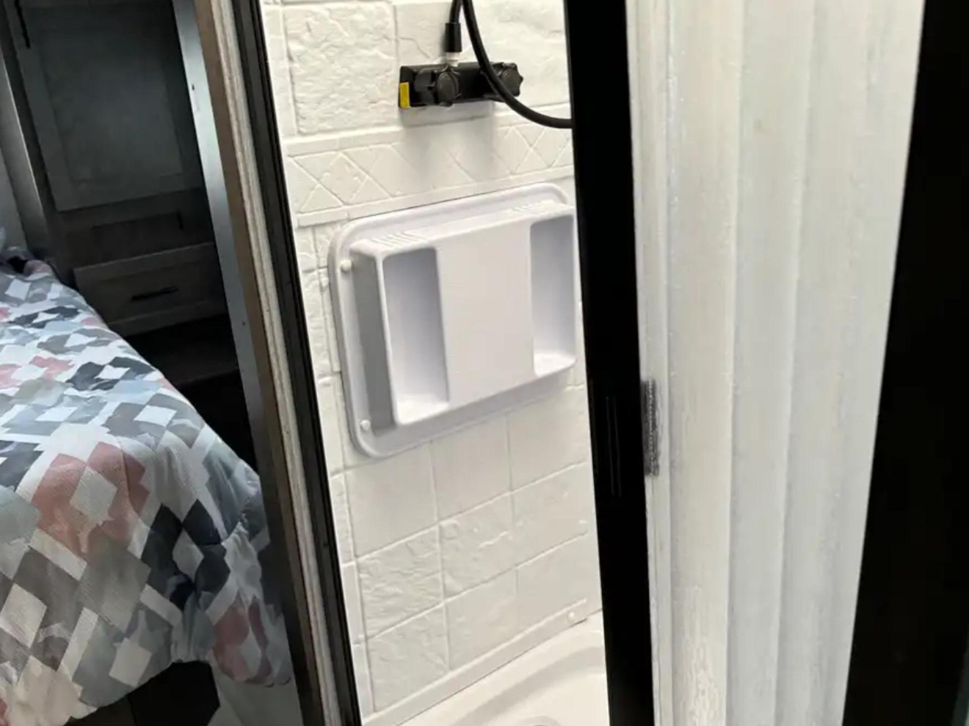2020 COACHMEN LEPRECHAUN 319MB