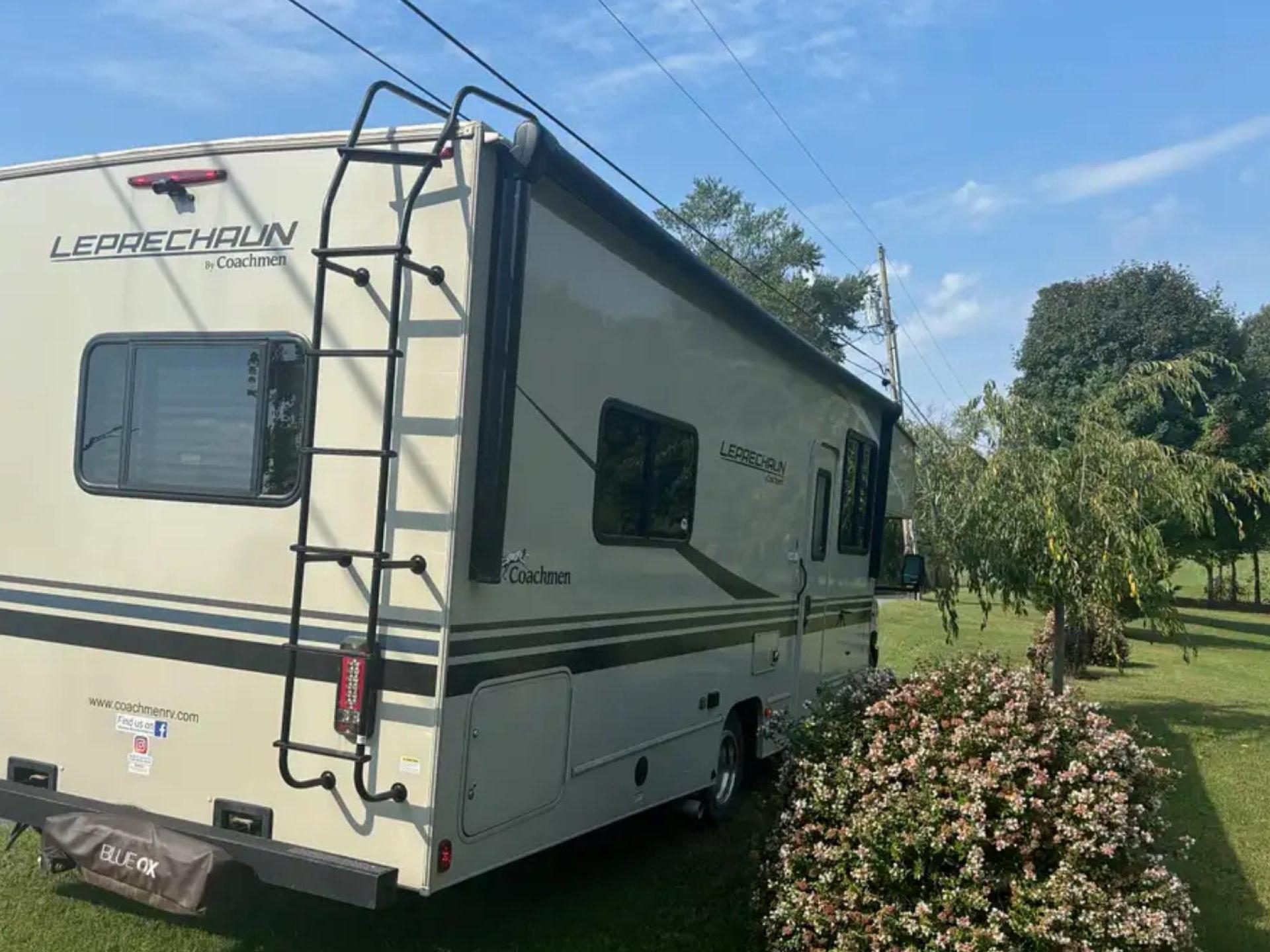 2020 COACHMEN LEPRECHAUN 319MB