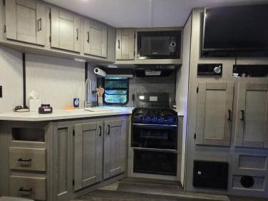 2021 HEARTLAND MALLARD IDM251BH