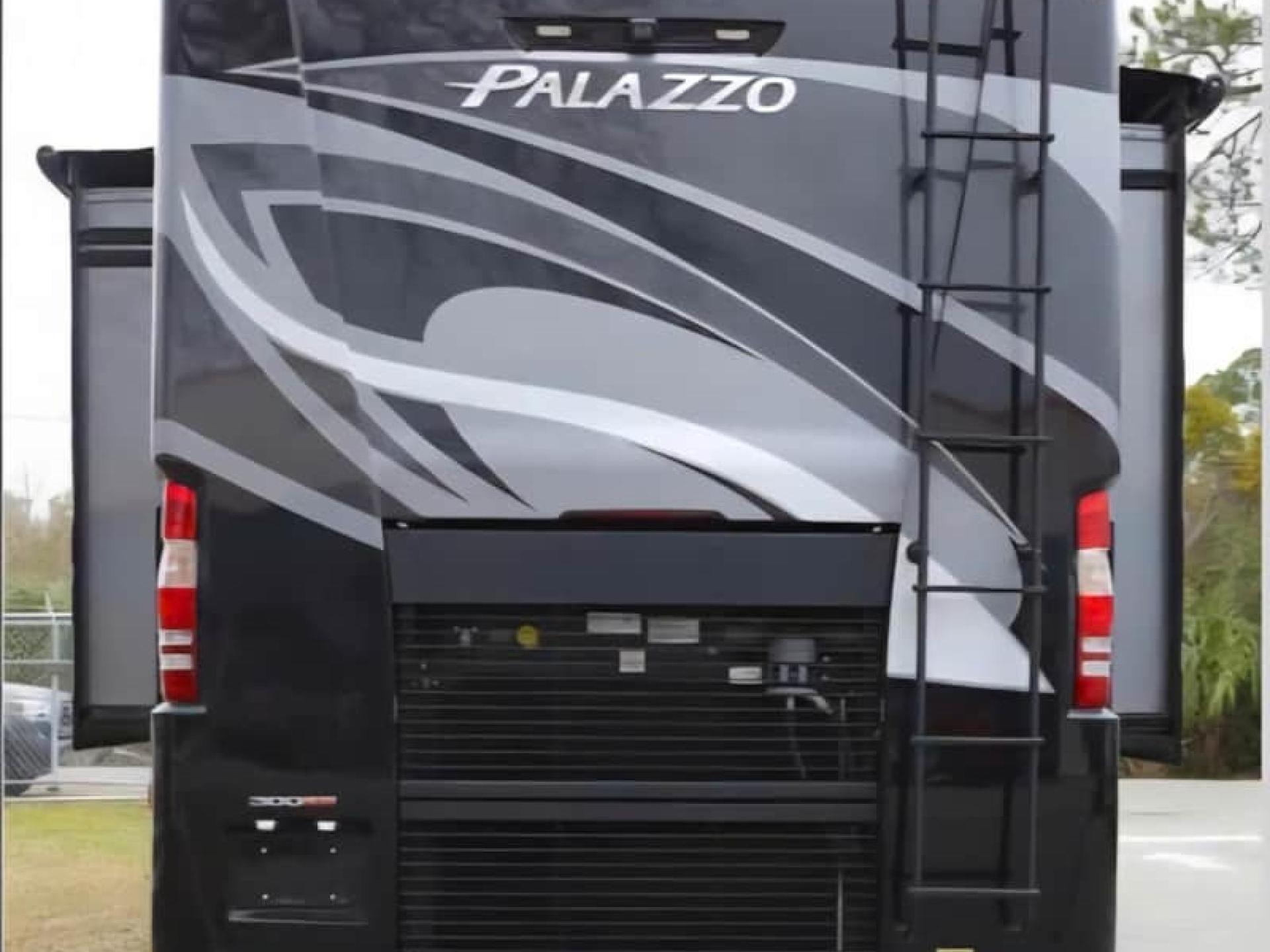 2022 THOR MOTOR COACH PALAZZO 33.6