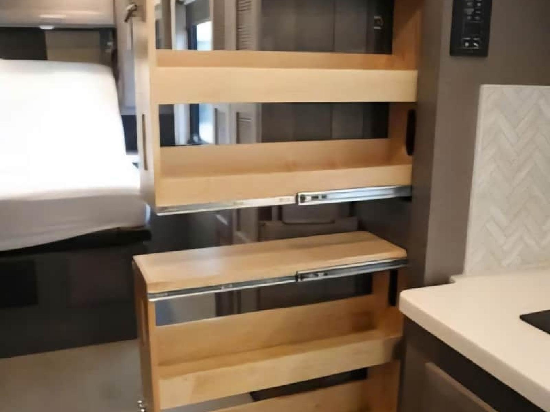 2022 THOR MOTOR COACH PALAZZO 33.6