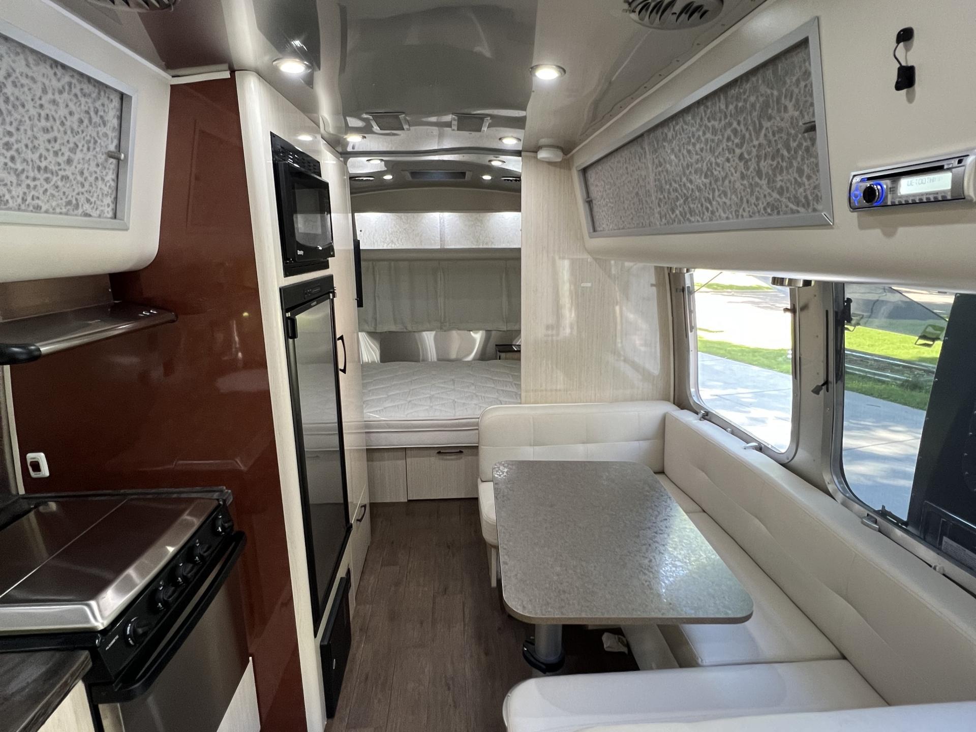 2018 AIRSTREAM INTERNATIONAL SERENITY 23FB