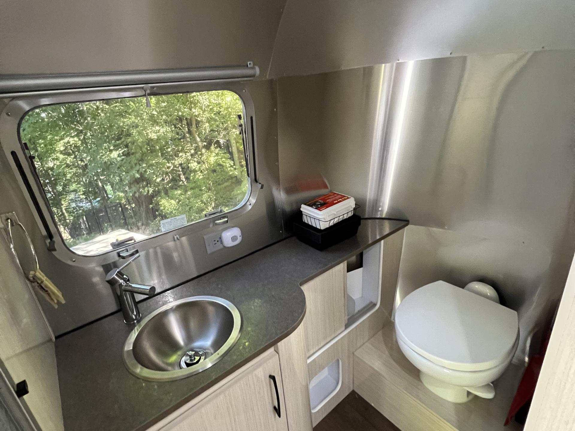 2018 AIRSTREAM INTERNATIONAL SERENITY 23FB