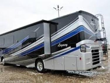 2018 FOREST RIVER LEGACY 360RB