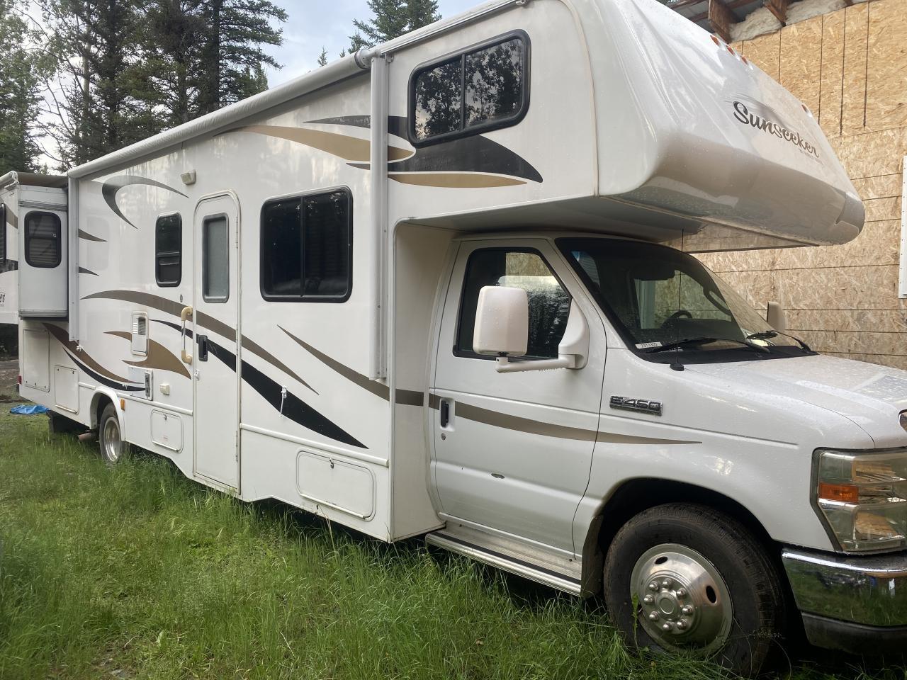 2011 FOREST RIVER SUNSEEKER 3120DS