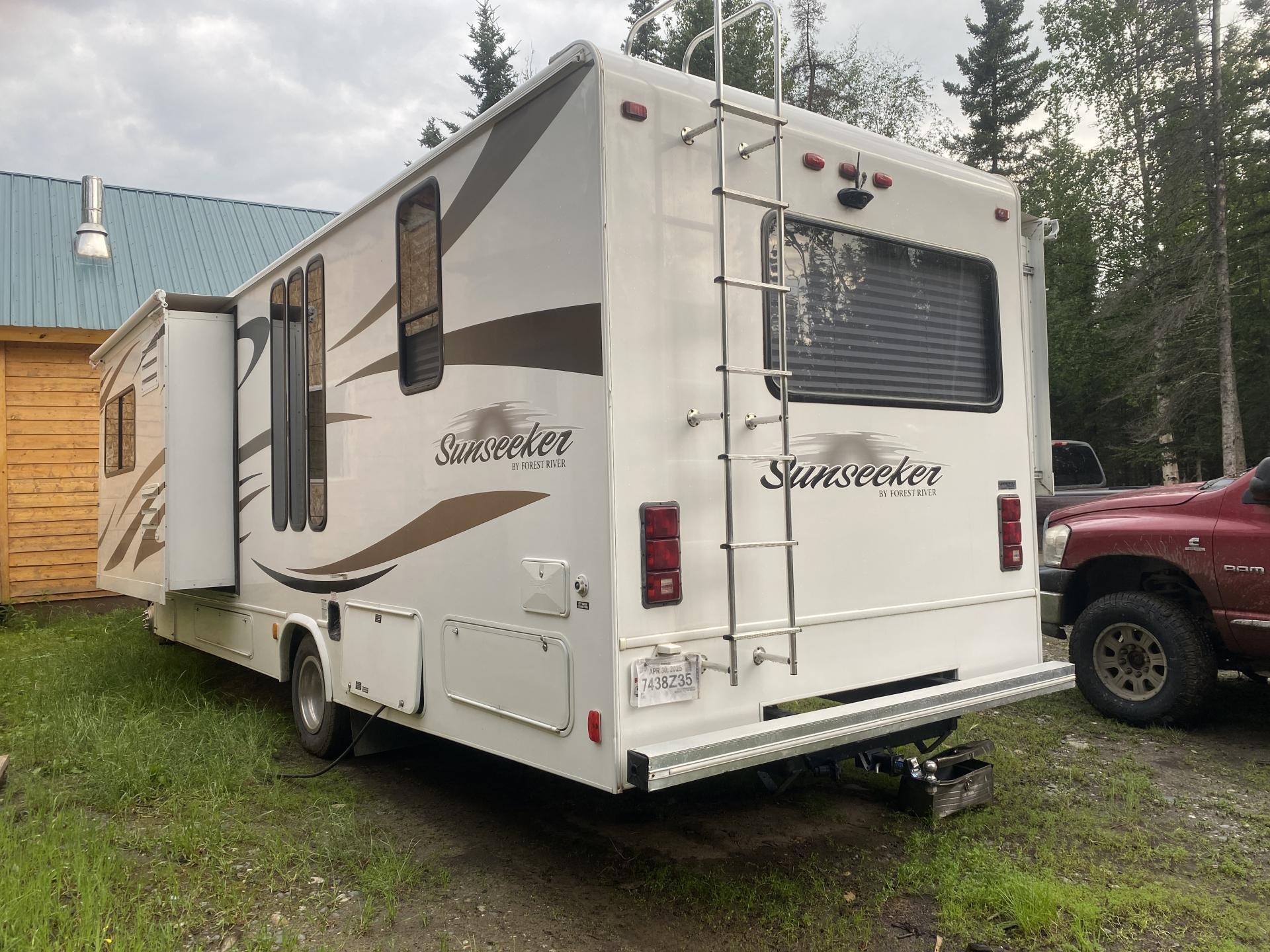 2011 FOREST RIVER SUNSEEKER 3120DS