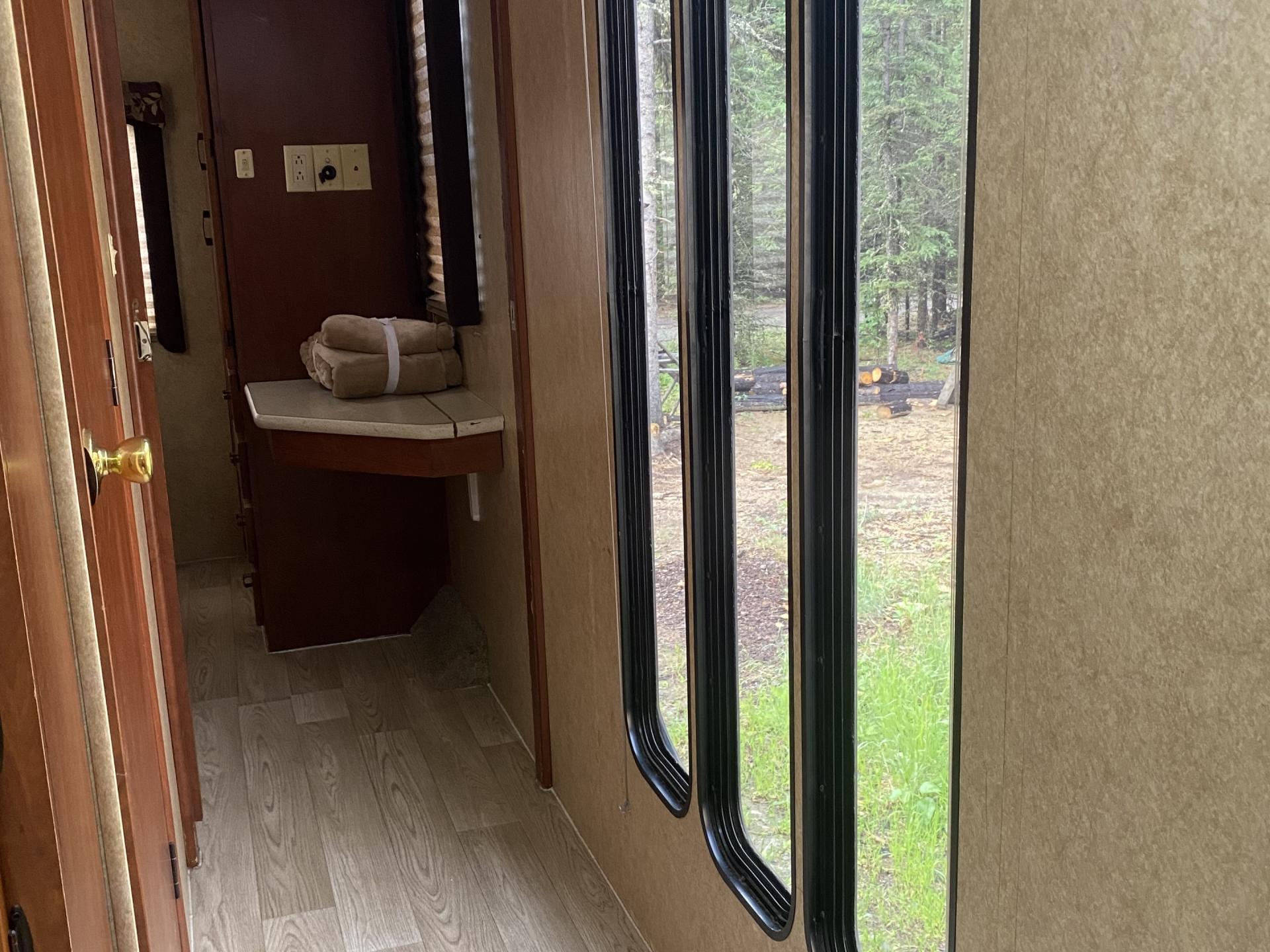 2011 FOREST RIVER SUNSEEKER 3120DS