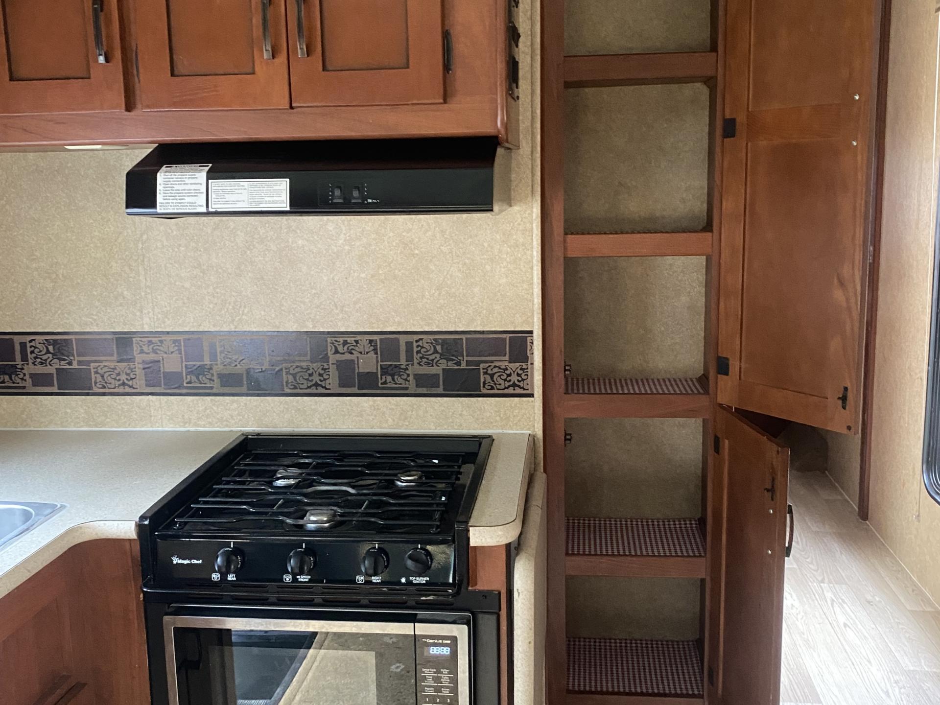 2011 FOREST RIVER SUNSEEKER 3120DS