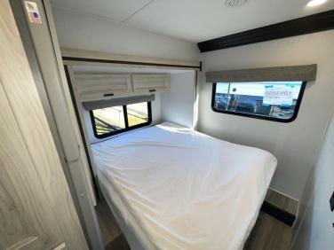 2023 FOREST RIVER SUNSEEKER 2550DSLE Ford