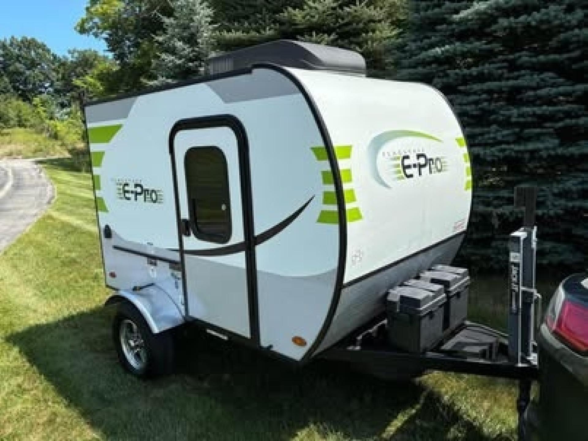 2018 FOREST RIVER FLAGSTAFF E-PRO 12RK
