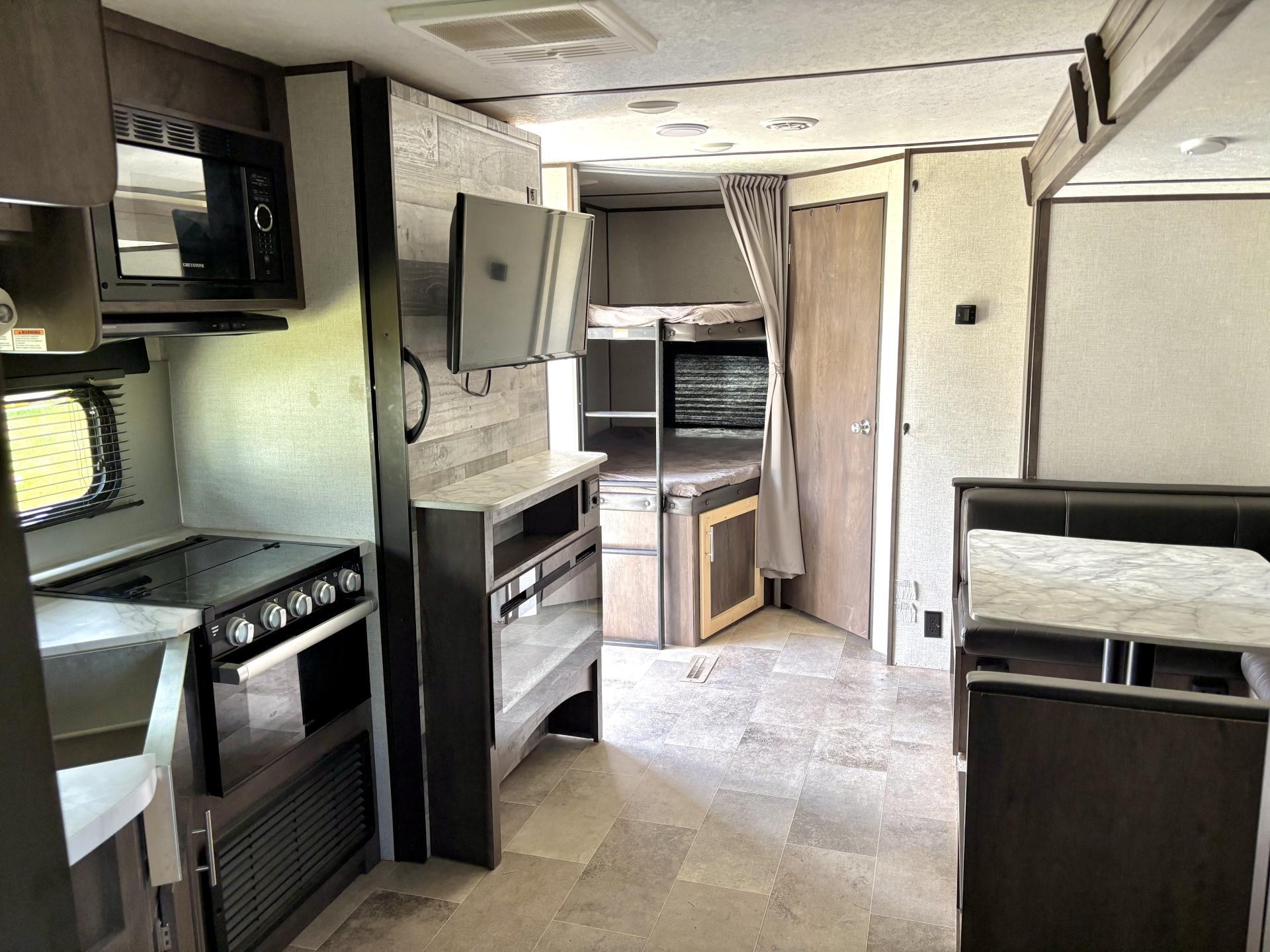 2021 COLEMAN COLEMAN LANTERN LT CM242BHWE21