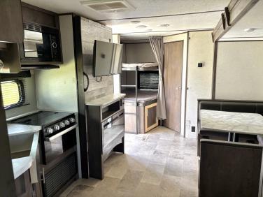 2021 COLEMAN COLEMAN LANTERN LT CM242BHWE21