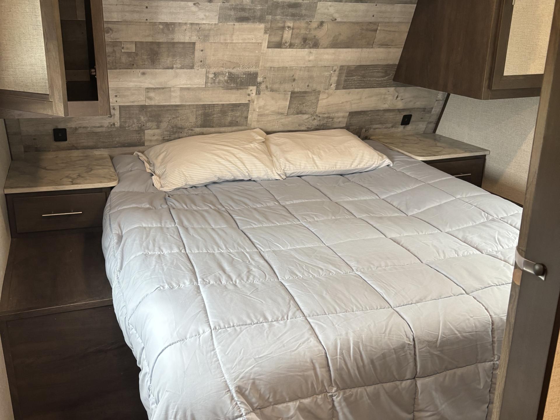 2021 COLEMAN COLEMAN LANTERN LT CM242BHWE21