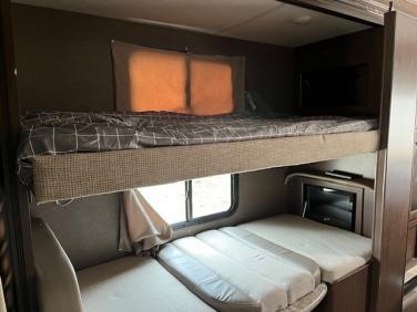 2017 THOR MOTOR COACH FREEDOM ELITE 29FE