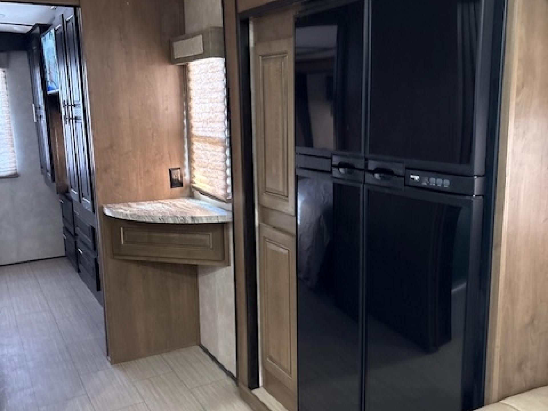 2019 FOREST RIVER FR3 33DS