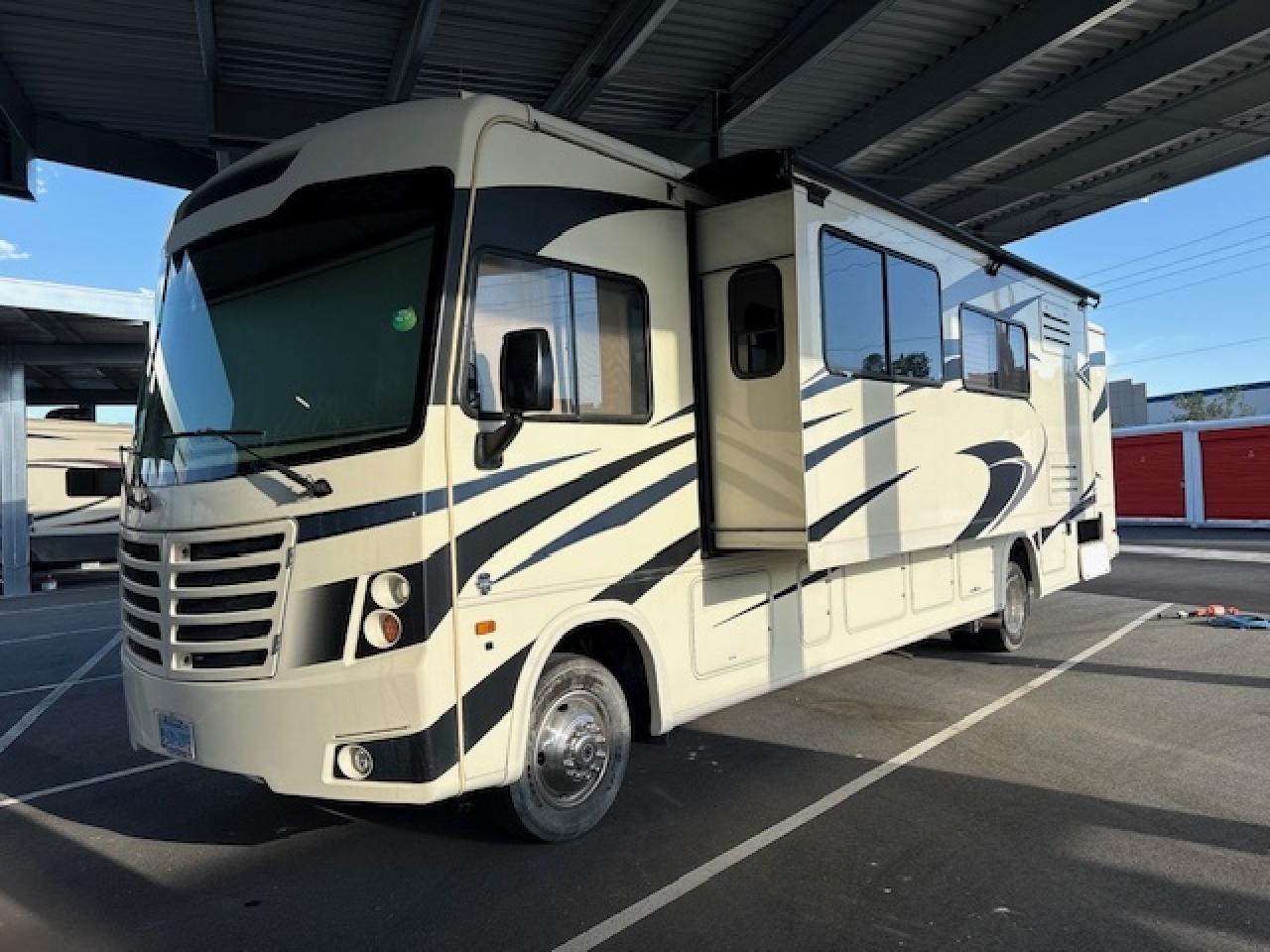 2019 FOREST RIVER FR3 33DS