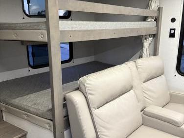 2024 GRAND DESIGN TRANSCEND XPLOR 265BH