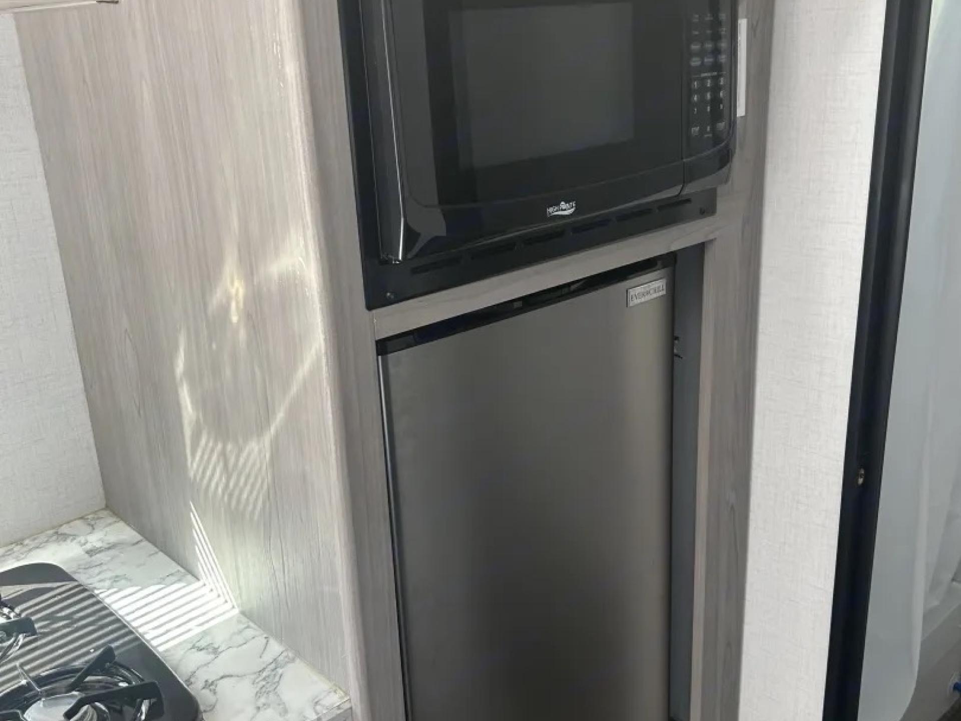 2022 COLEMAN 17B