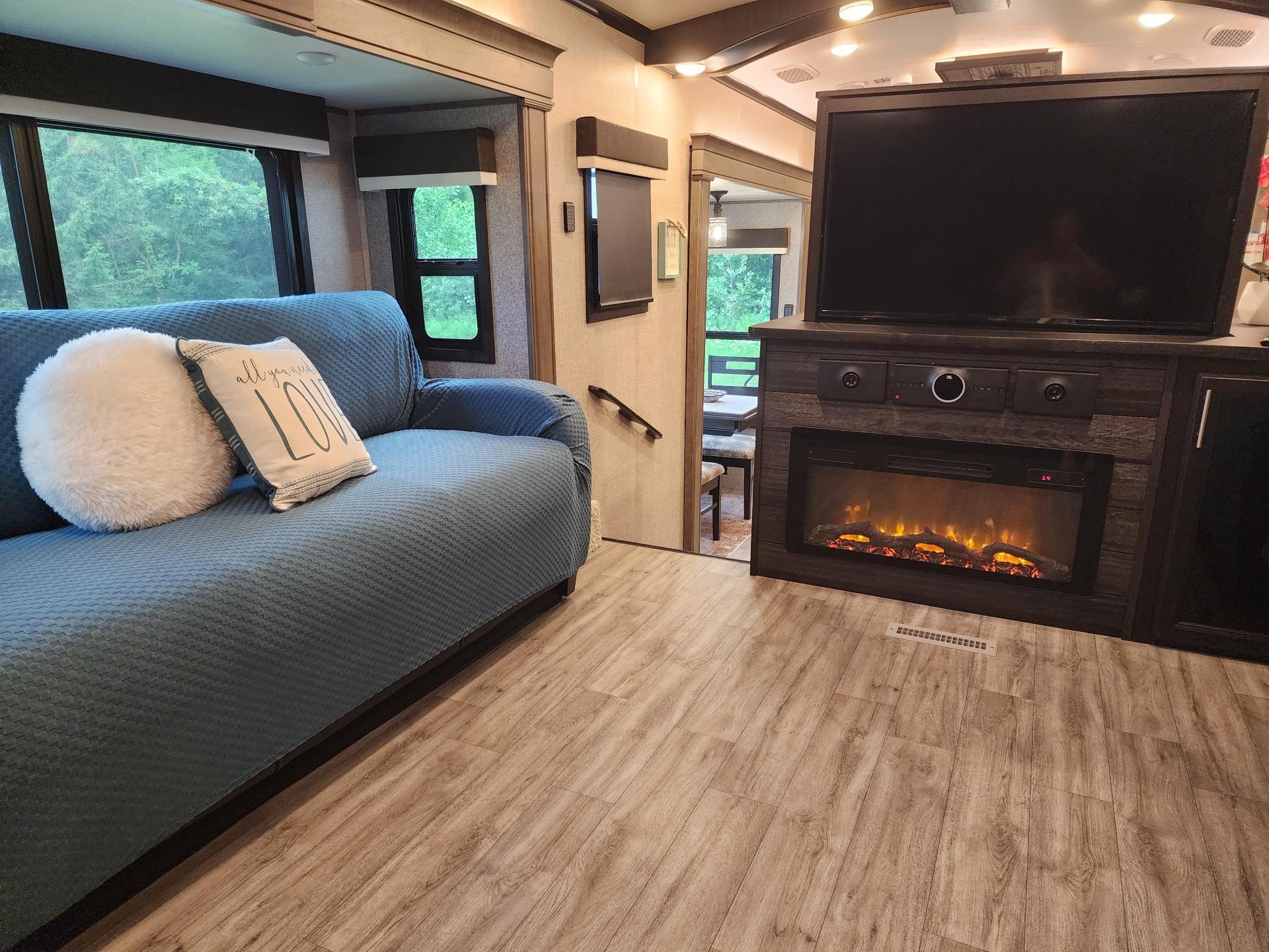 2022 JAYCO NORTH POINT 382FLRB